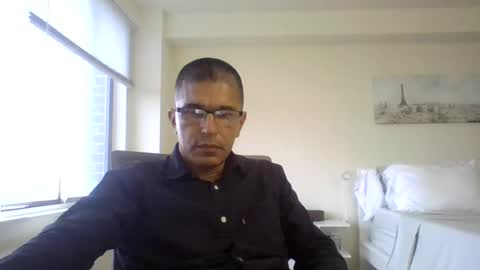 juanearth1 online show from August 10, 11:17 pm