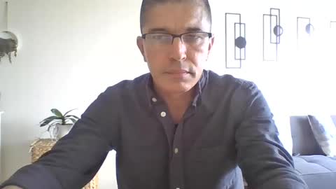 juanearth1 online show from August 12, 6:21 pm