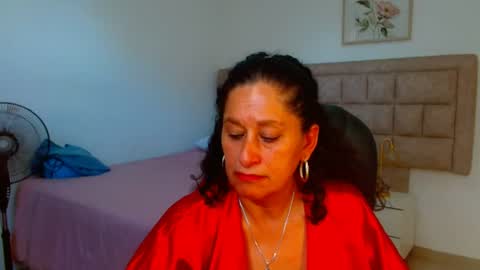 Juanita online show from August 8, 5:02 pm