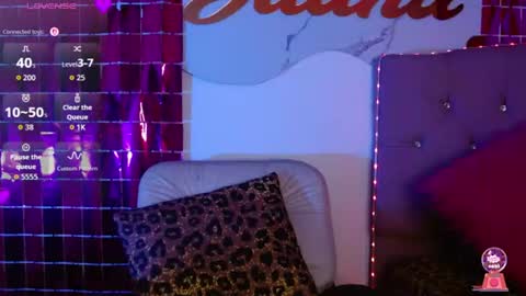 Juanita online show from August 6, 7:07 am