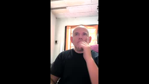 Juan Manue online show from April 12, 1:34 pm