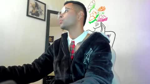 Juan Manuel online show from May 21, 10:11 pm