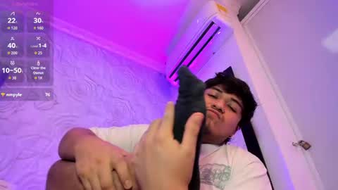 JUAN  online show from August 6, 8:02 am