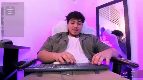 JUAN  online show from August 7, 5:07 am