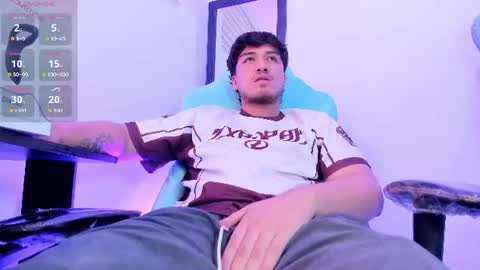 JUAN  online show from August 12, 5:21 am