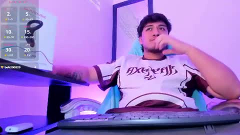 JUAN  online show from August 12, 8:38 am