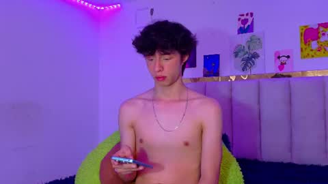 juanmres online show from July 6, 7:39 pm