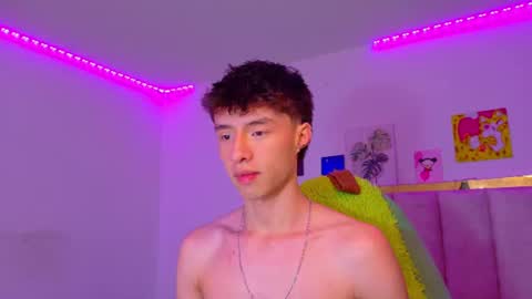 juanmres online show from August 4, 7:11 pm