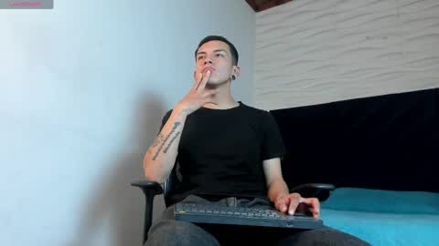 Juanse Colling online show from April 2, 8:06 pm