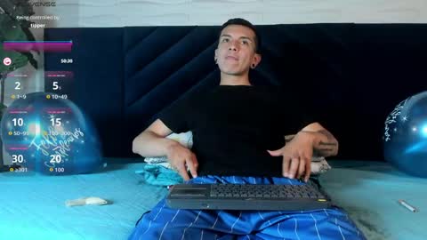Juanse Colling online show from April 3, 1:36 am