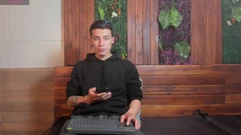 Juanse Colling online show from April 4, 9:44 pm