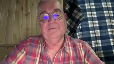 Juan online show from May 8, 7:05 pm