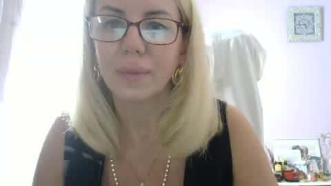judia_forst online show from July 24, 1:47 pm