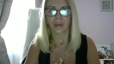 judia_forst online show from August 1, 4:24 pm