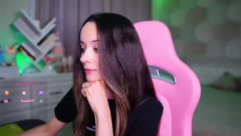 Angelina online show from August 7, 3:45 pm