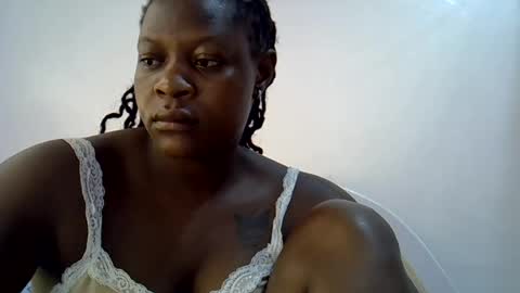juicy_ass10 online show from August 11, 6:37 am