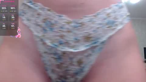 juicy_jesss online show from July 29, 9:11 pm