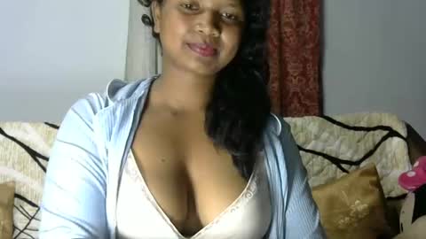 stellah online show from July 15, 3:07 am
