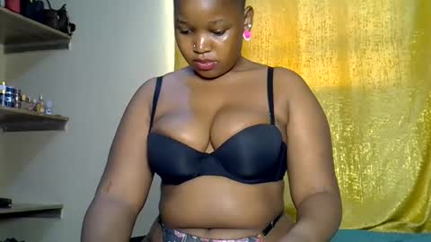 juicyassdall online show from August 6, 12:37 pm