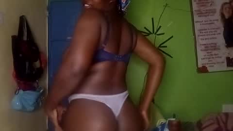 juicybabe102874 online show from July 12, 7:31 pm