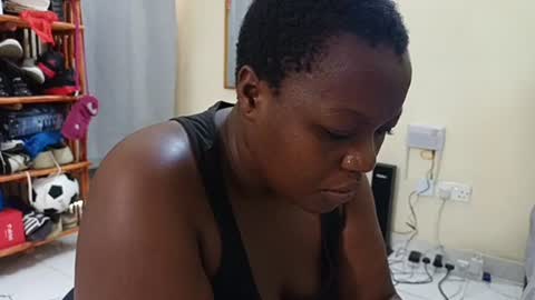 juicybooty_001 online show from July 3, 1:35 pm