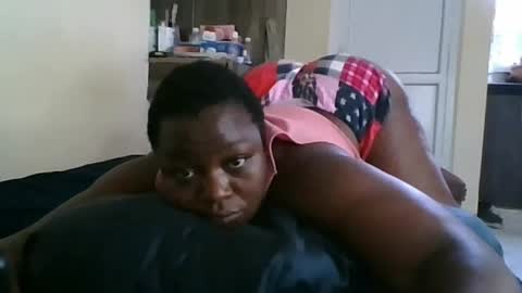 juicybooty_001 online show from July 14, 8:29 am