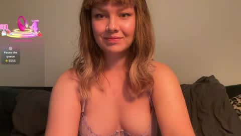 juicycandycam online show from August 17, 9:36 am