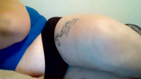 juicylatinabbw online show from March 27, 6:06 am