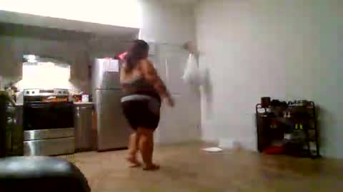 juicylatinabbw online show from August 14, 7:23 am