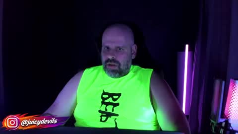 JuicyLounge online show from April 16, 3:52 pm