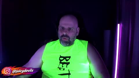 JuicyLounge online show from April 16, 4:58 pm