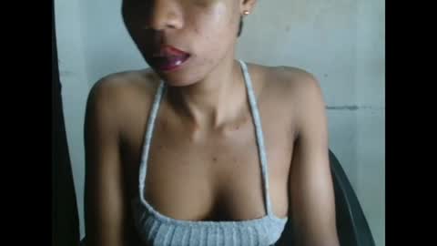 juicyxpussyxx online show from August 14, 9:29 pm