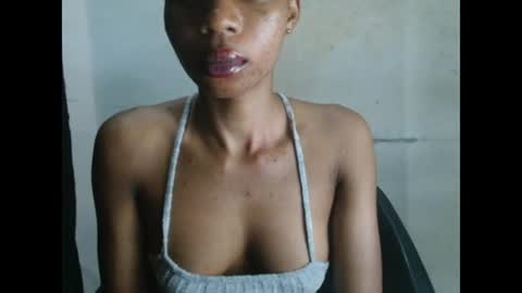 juicyxpussyxx online show from August 15, 1:42 am