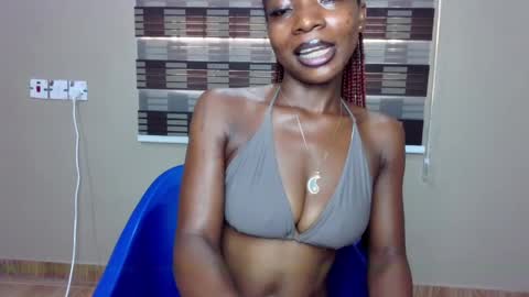 juicyxxbabe online show from May 1, 9:46 am
