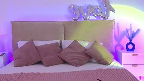 Jules Nightt online show from August 8, 9:59 pm