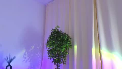 Jules Nightt online show from August 12, 9:50 pm