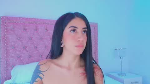 Jules  online show from August 5, 2:04 pm