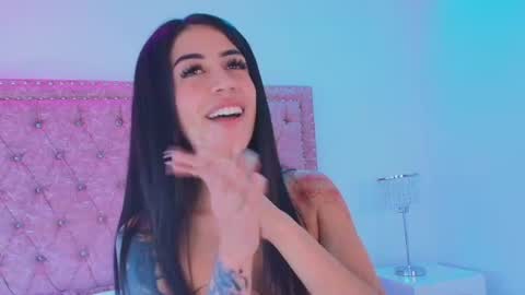 Jules  online show from August 5, 6:28 pm