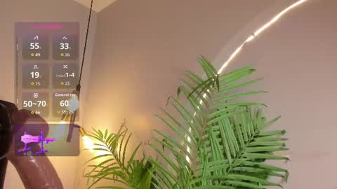 juli_casanova online show from August 13, 6:33 pm