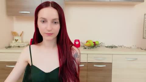 JuliaJae online show from July 28, 6:52 am