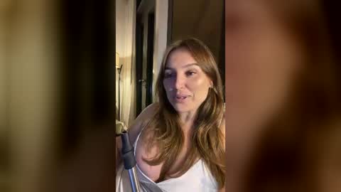 Julia in Dubai online show from September 4, 3:16 pm