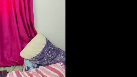 Juliana online show from August 15, 9:08 pm
