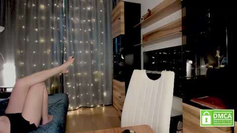 julia_t_mog online show from July 26, 2:05 am