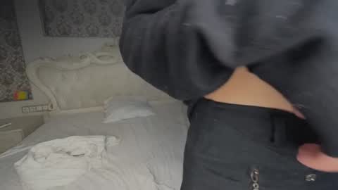 julian_win online show from June 14, 7:44 pm
