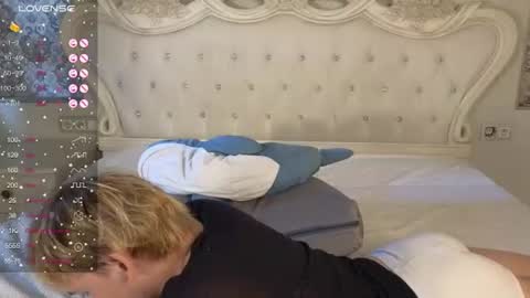 julian_win online show from August 8, 4:01 am