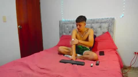 julian online show from March 7, 5:31 pm