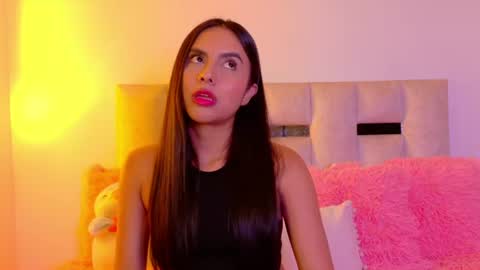 Juliana online show from July 3, 2:57 am