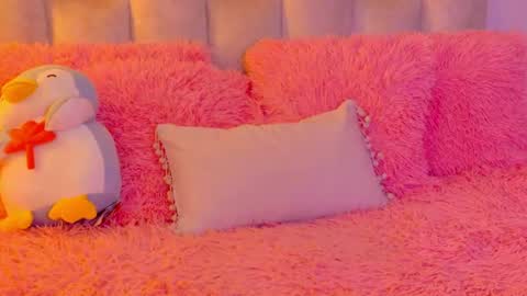 Juliana online show from July 3, 5:09 am