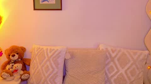 Juliana online show from August 5, 4:10 am