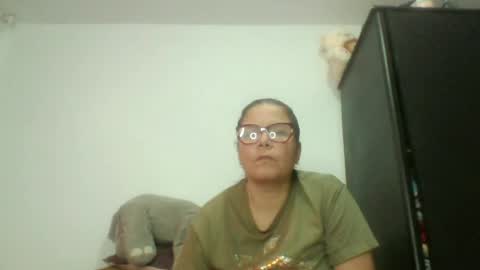 julianaputa online show from July 2, 2:18 pm